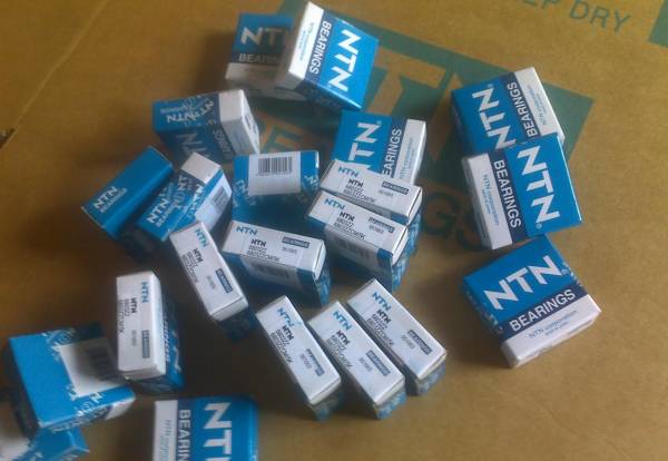 NTN 23220BKD1 調心滾子軸承